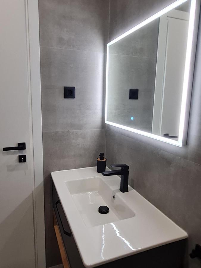 Apartment Lux 303 *